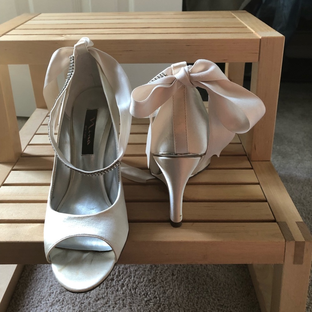 Nina Emma Evening Wedges Ivory